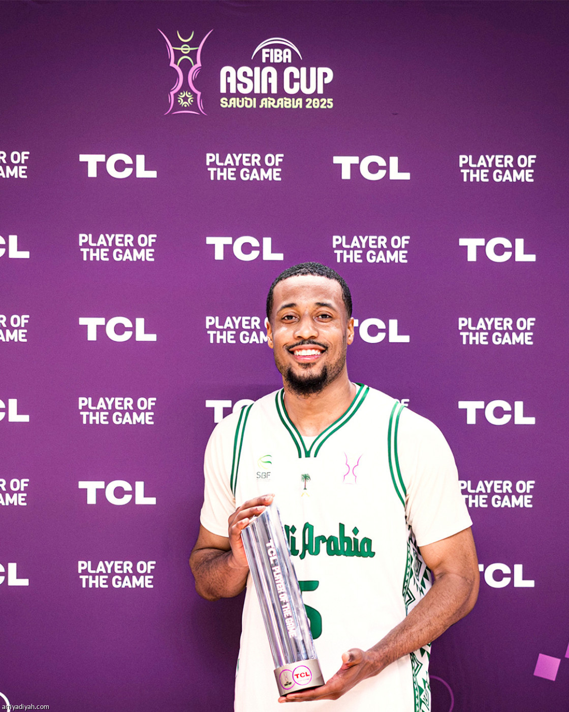 سلة الأخضر تتألق