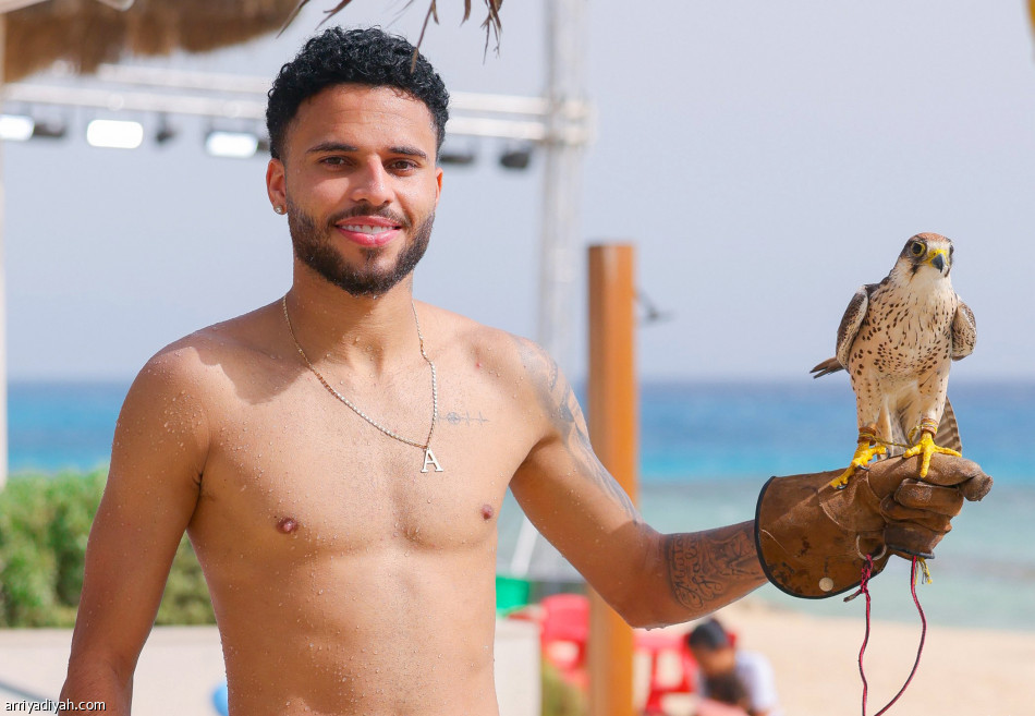 احتفال أهلاوي بالنخبة على شواطئ البحر الأحمر