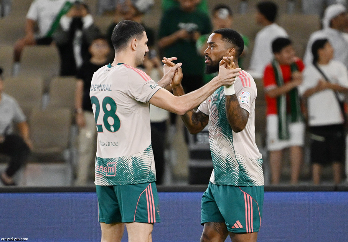 الأهلي ينتصر