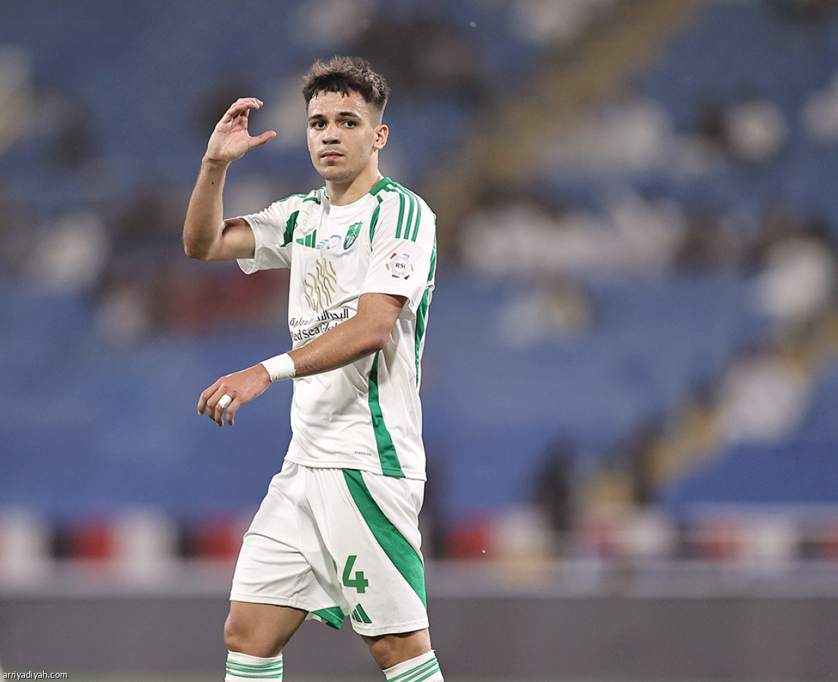 الأهلي ينتصر