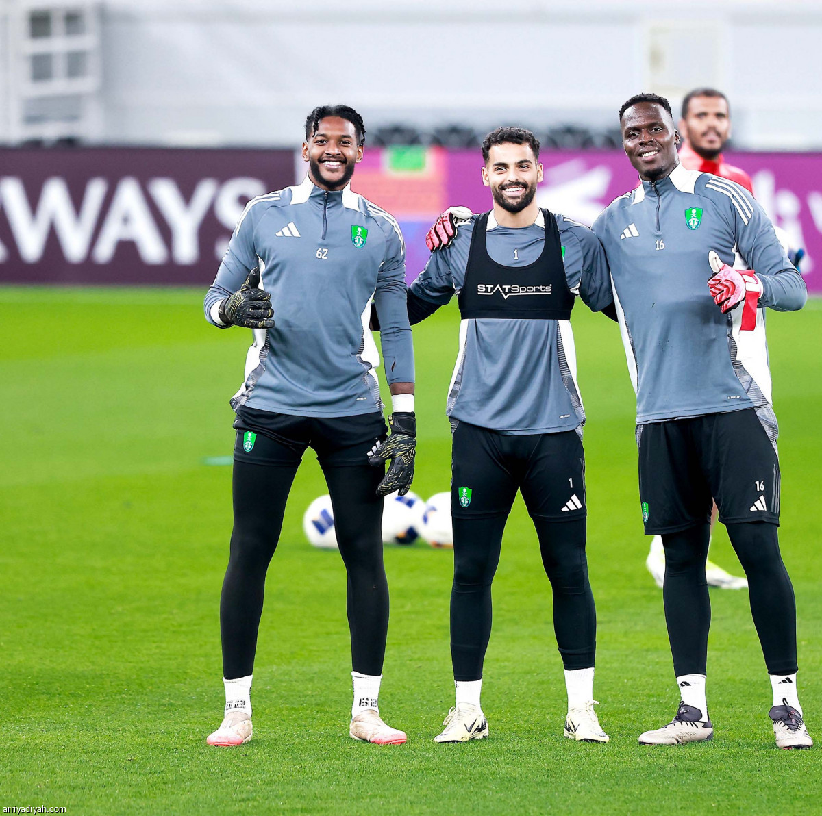 الأهلي.. بجميع الأجانب