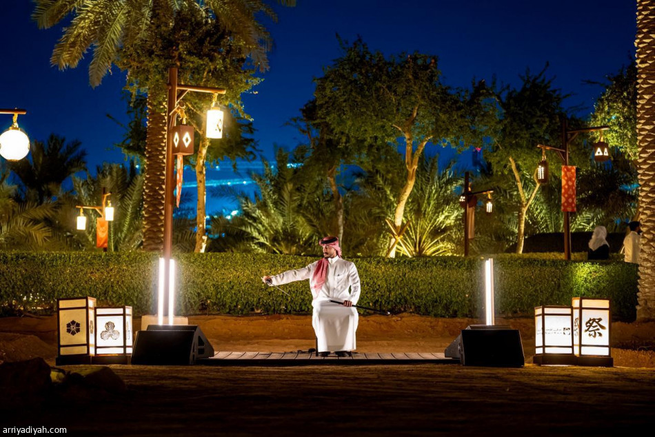 «سوق الموسم».. 20 متجرا.. و15 مطعما.. وفعاليات ترفيهية