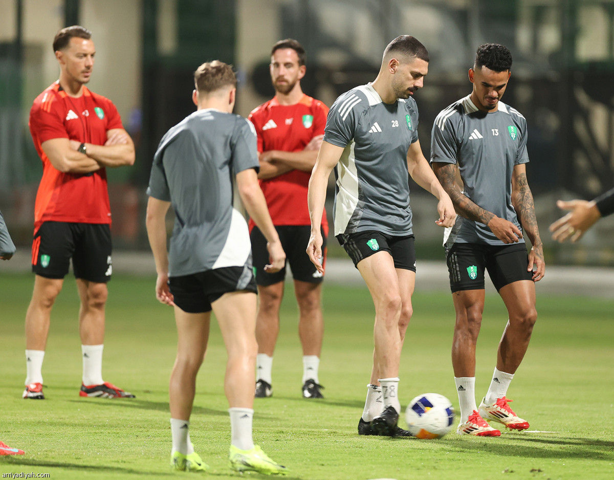 موعد مع التاريخ