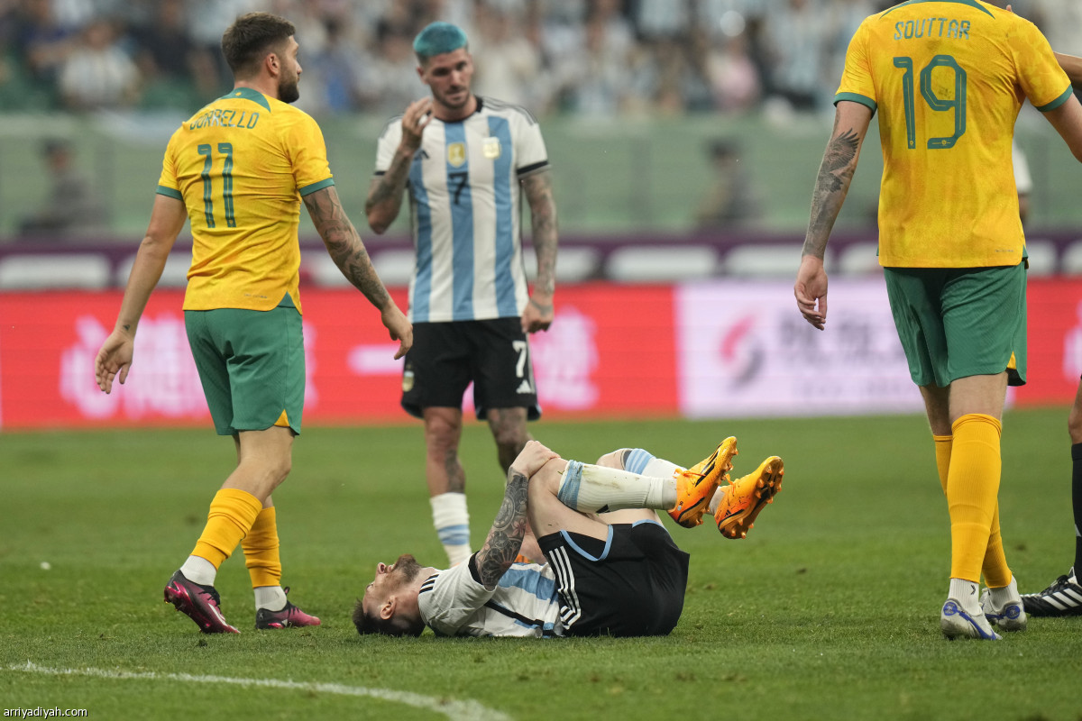 بطل العالم ينتصر