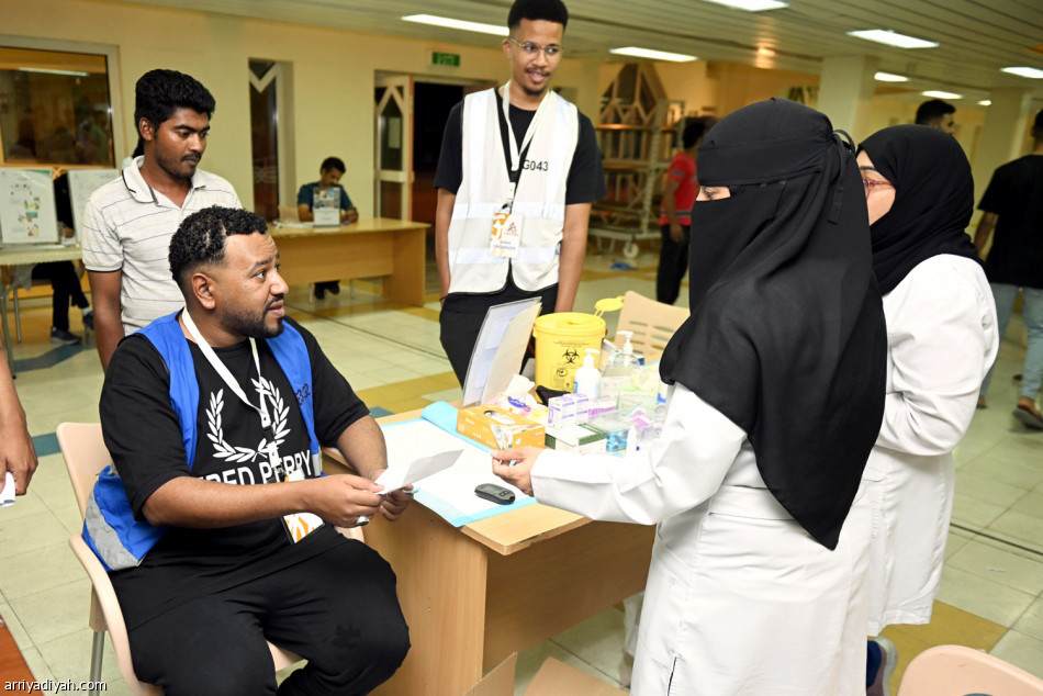 الجولة الأولى..
الخليج ومضر يكسبان