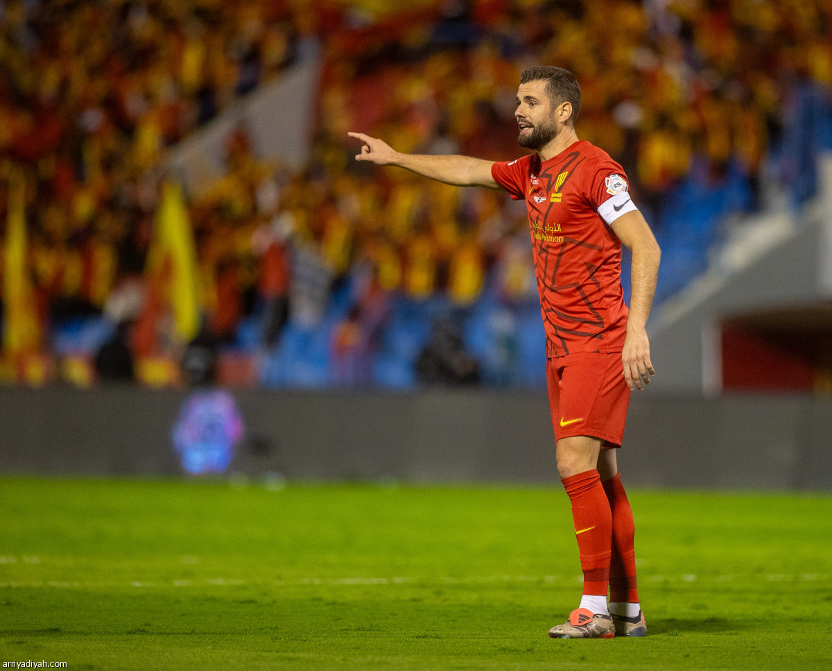 القادسية يكسب