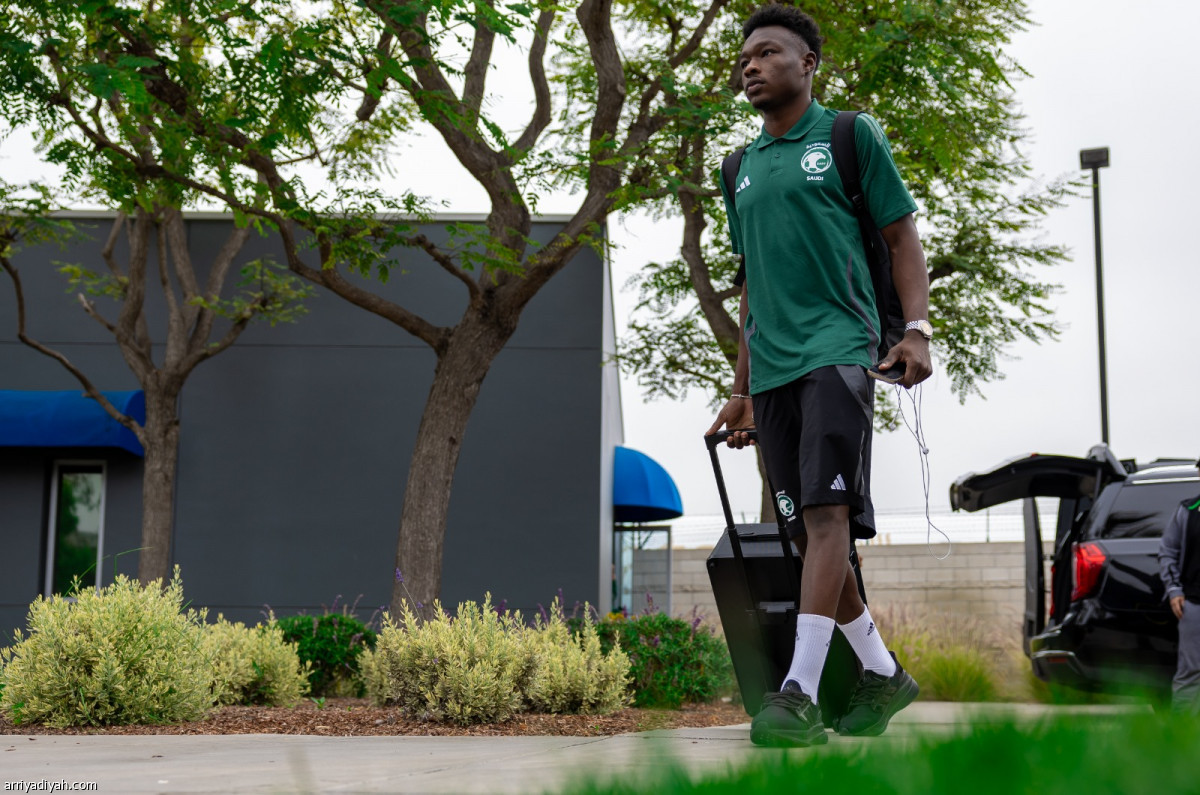 الصقور تحط الرحال