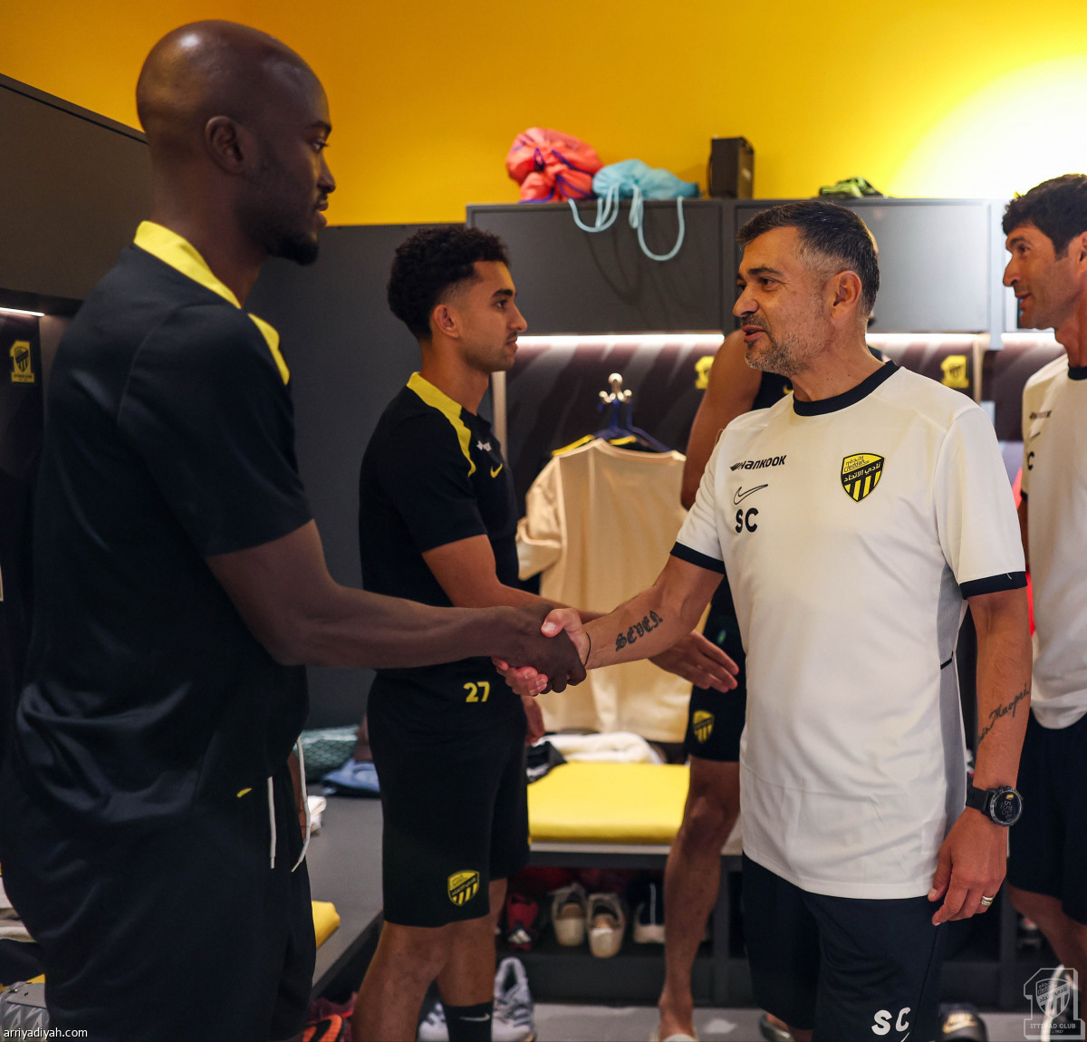 اللقاء الأول