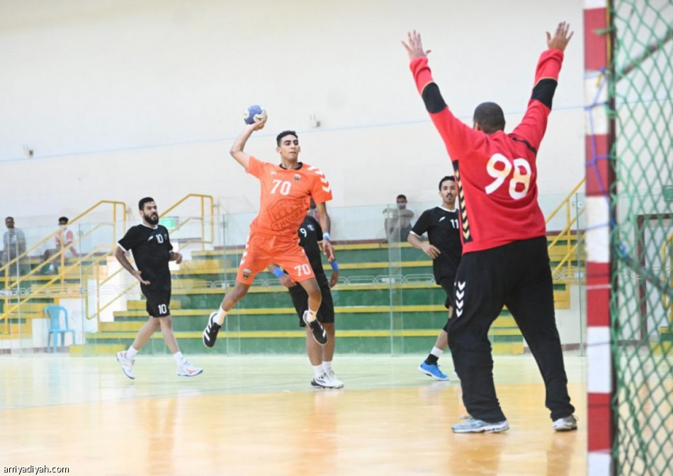 الخويلدية والفتح والهداية في صدارة أولى اليد