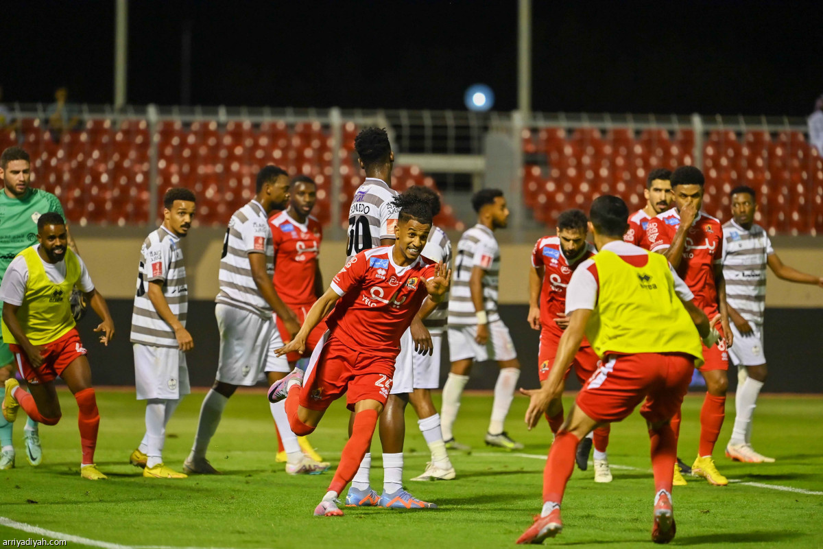 الوحدة ينجو