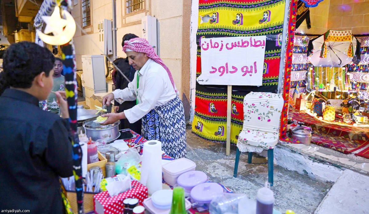 حي الهميلة.. فوانيس وإضاءات